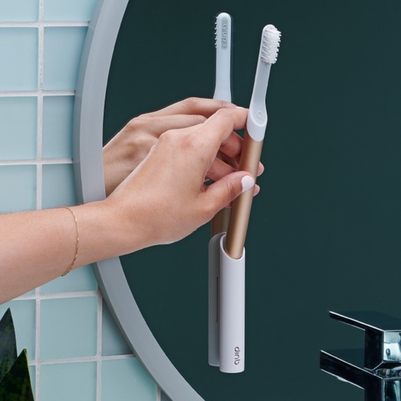 Quip Copper Metal Adult Electric Toothbrush BODY AND CASE ONLY (NO BRISTLES) - Picture 3 of 3